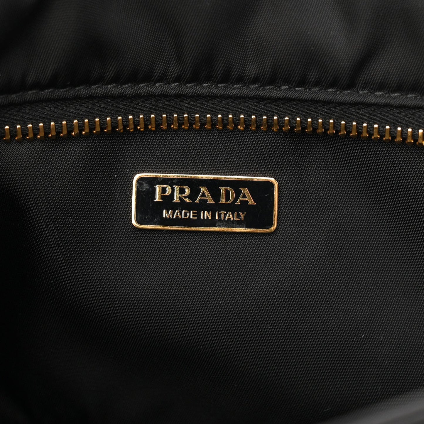 Re-Nylon Medium Explore Shoulder Bag Black