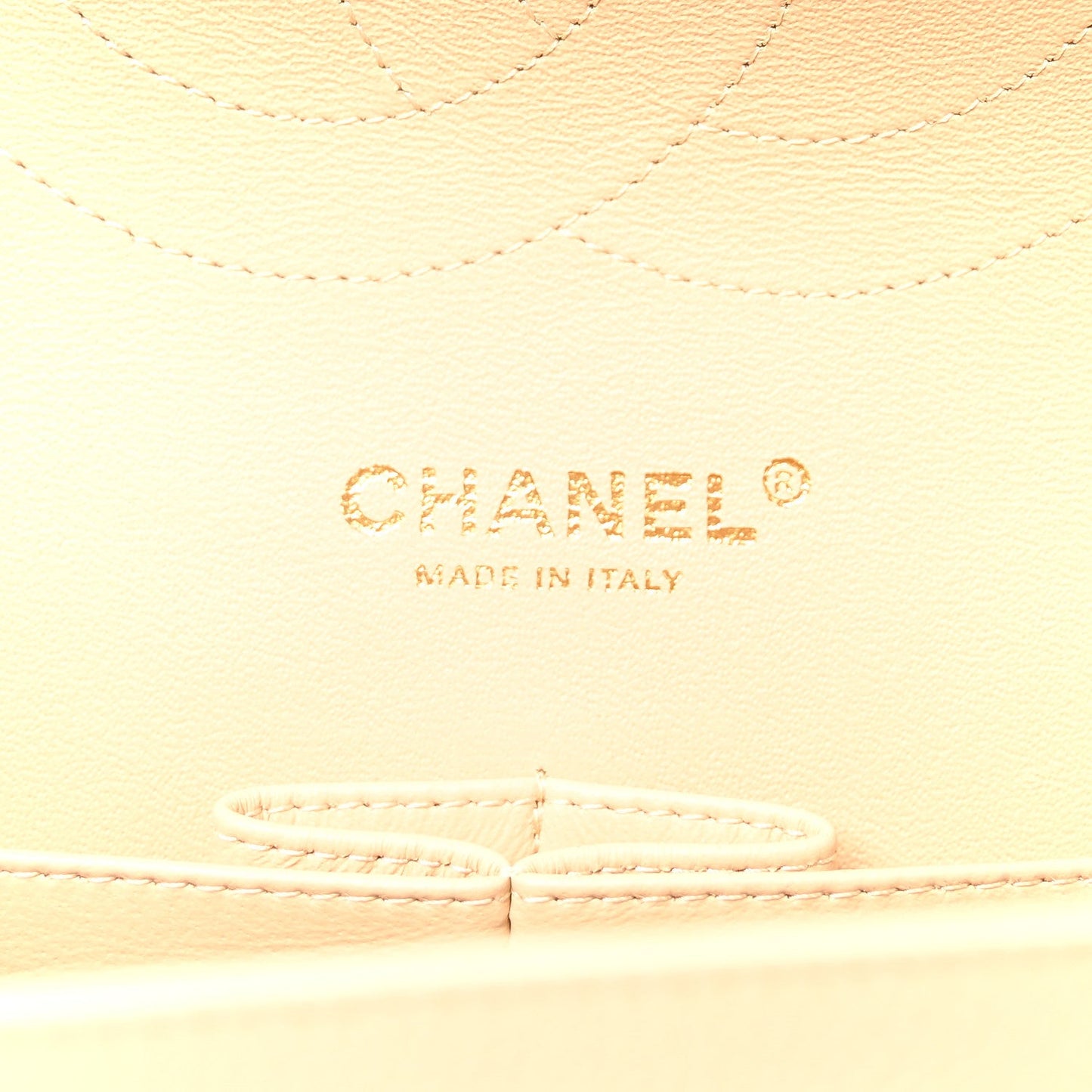 Caviar Quilted Jumbo Double Flap Beige Clair